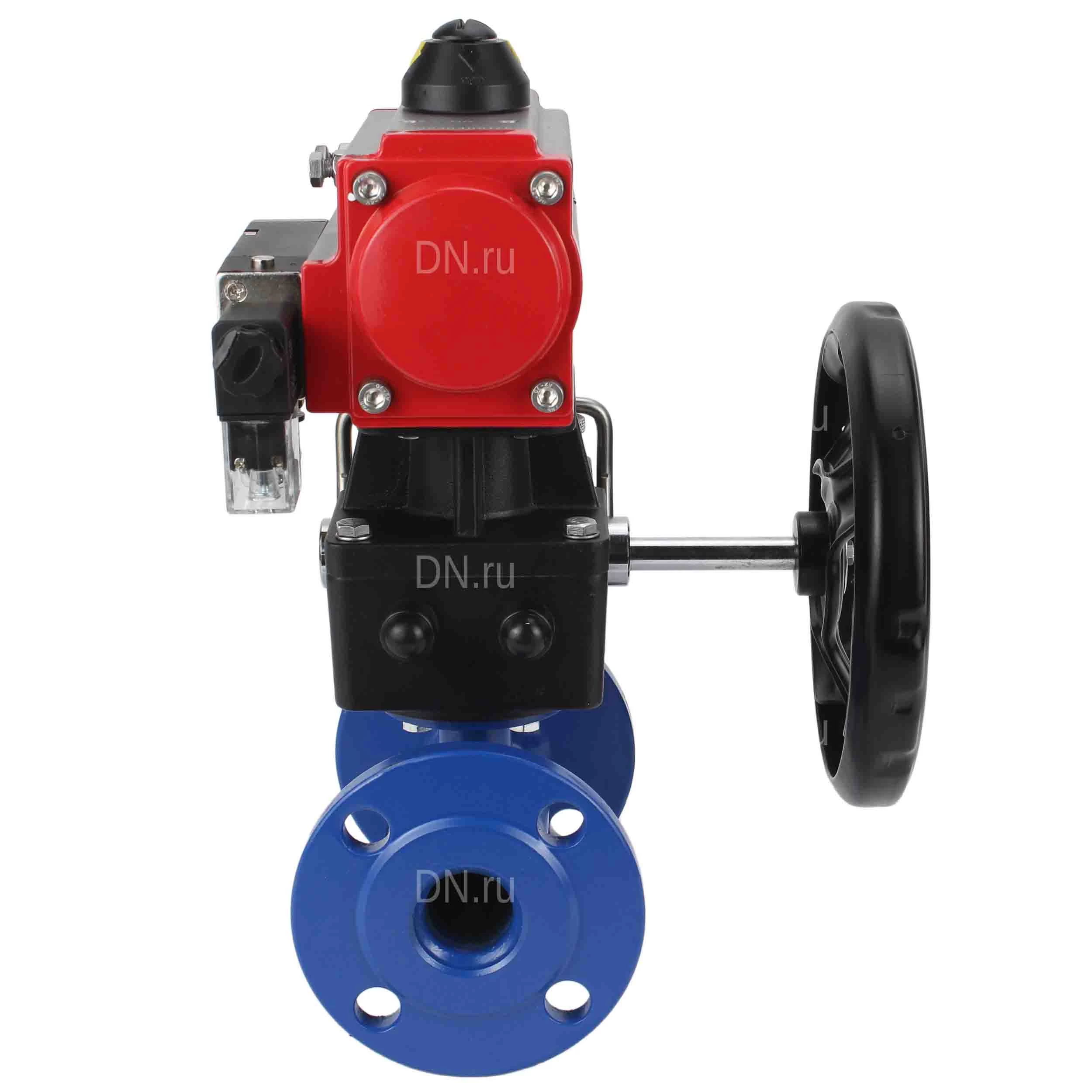 Изображение товара Кран шаровой Temper 682 Ду65 Ру16 стандартнопроходной, двухходовой, углеродистая сталь 20, уплотнение - PTFE, фланцевый, с пневмоприводом DN.ru DA-083 двойного действия, пневмораспределителем 4M310-08 220В и ручным дублером HDM-2