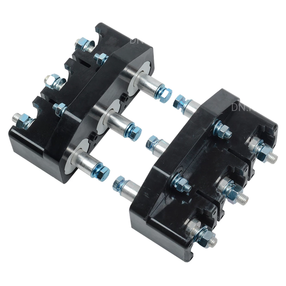 Панель IEK ПМм1-630/800 типоразмер 630/800, втычная, с задним резьбовым присоединением, для автоматических выключателей ВА88-40 MASTER SVA70D-PM1-R-02