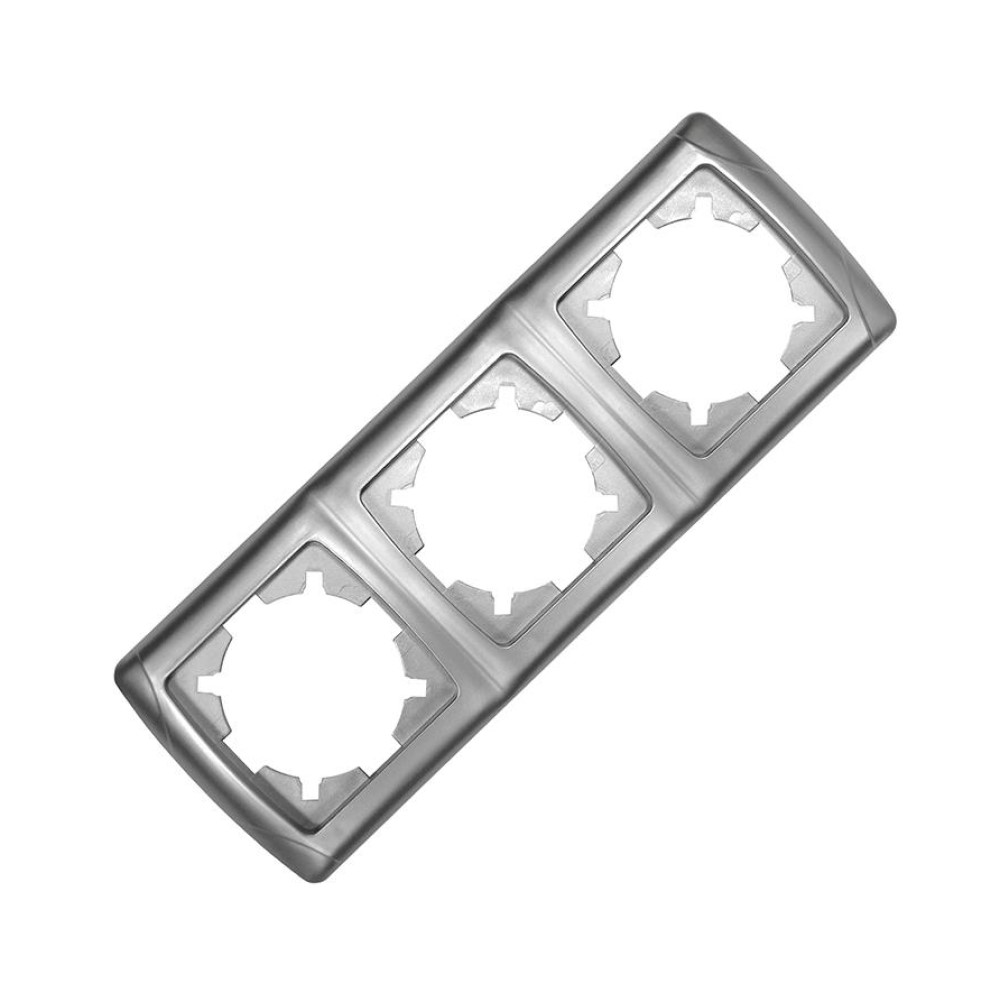 Рамка UNIVersal Маргарита 3П 3 поста горизонтальная, степень защиты IP20, корпус - пластик, цвет - серебро