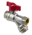 Изображение товара Кран шаровой Aquasfera 1015-01 1/2″ Ду15 Ру40 полнопроходной, двухходовой, латунь CW617N никелированная, уплотнение - PTFE, внутренняя резьба, ручка-бабочка, с косым фильтром