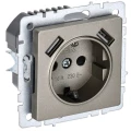 Изображение товара Розетка комбинированная IEK Brite РЮш10-2-БрШ 1-местная с USB A+A 3.1 А скрытой установки с заземлением со шторками, номинальный ток - 16 А, степень защиты IP20, цвет - шампань