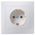 Изображение товара Розетка IEK Кварта 1-местная для скрытой установки 16А IP20 с заземлением, без шторок, в сборе, белая