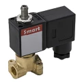 Изображение товара Клапан электромагнитный Smart SM-33606 1/8″ Ду1.5 Ру10 трехходовой муфтовый со штуцером 6 мм, нормально-закрытый, корпус - латунь, мембрана - EPDM, катушка 12В, с креплением