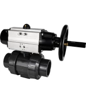 Кран шаровой DN.ru BV4242E-FP-GRM-ISO Дн15 Ру10 полнопроходной, корпус - НПВХ, шар - НПВХ, уплотнение - EPDM, с пневмоприводом PA-DA-105-1 двойного действия со штурвалом