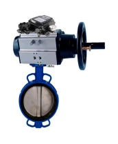 Затвор дисковый поворотный DN.ru WBV1413E-2W-Fb-H Ду150 Ру16, корпус - чугун GGG50, диск - чугун GGG40, уплотнение - EPDM, с пневмоприводом DN.ru PA-DA-105-1 двойного действия и с электропневматическим поворотным позиционером YT-1000RSN с обратной связью