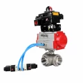 Кран шаровой DN.ru BV3232P(4pc)-SP-3WL-T-ISO-H WDVF Ду32 Ру63 стандартнопроходной, 3-ходовой L-тип, внутренняя резьба, нержавеющая сталь AISI 316, PTFE, с пневмоприводом PA-DA-083, пневмораспределителем 4V320-10 AC220V и БКВ APL-410N EX