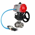 Кран шаровой DN.ru BV3232P(4pc)-SP-3WL-T-ISO-H WDVF Ду32 Ру63 стандартнопроходной, 3-ходовой L-тип, внутренняя резьба, нержавеющая сталь AISI 316, с пневмоприводом PA-DA-083, пневмораспределителем 4V320-10 AC220V и ручным дублером MON1-250-T26-ISO