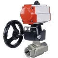 Кран шаровой DN.ru BV3232P(2pc)-FP-T-ISO-H Ду40 Ру63 полнопроходной, внутренняя резьба, нержавеющая сталь 316, уплотнение - PTFE, с пневмоприводом PA-DA-065, ручным дублером MON1-250-T26-ISO