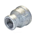 Муфта чугунная переходная резьбовая Fittex PLUS 3/4″х1/2″ Ду20х15 Ру16, внутренняя резьба, оцинкованная