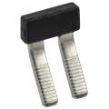 Перемычка гребенчатая IEK 4мм2 2PIN для колодки клеммной CTS, количество контактов - 2, сечение - 4мм2, цвет - черный, YCT10-00-K03-004-EC-2P