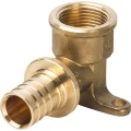 Угольник STOUT SFA-0009 Дн25x3/4″ 90° аксиальный с креплением для трубы PEX