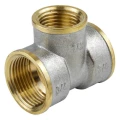 Тройник латунный переходной Aquasfera 9008 Ду32х25х32 (1 1/4″х1″х1 1/4″) Ру16 ВР/ВР никель ГОСТ 32585-2013