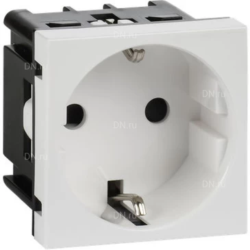 Розетка Daccord 45х45 4521047 с заземляющим контактом, c защитной шторкой, с винтовым зажимом (2 модуля), цвет - белый