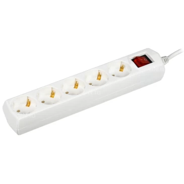 Удлинитель GENERICA У05В 1.5м, с выключателем, розетки - 5шт, длина кабеля - 1.5м, тока номинальный - 10А, мощность максимальная - 2500Вт, IP20 WYP10-10-05-D15-ZK-G