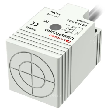 Датчик индуктивный LANBAO LE25SF07DPC прямоугольный, монтаж - заподлицо, расстояние срабатывания - 7мм, тип выходного сигнала - PNP NC, соединение - кабель 2м, материал корпуса - пластик, IP67