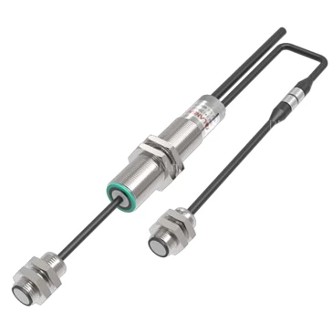 Датчик ультразвуковой LANBAO UR12-DC40D3NO двойного листа, расстояние срабатывания 20-40мм, тип выходного сигнала -  трехпроводной NPN, кабель PVC 2м, корпус - никелированная латунь, IP67