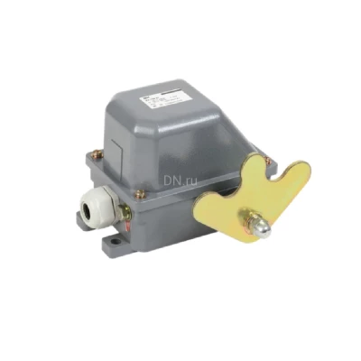 Выключатель концевой IEK КУ-704 У1  элемент управления — W-образный рычаг, напряжение питания 10А, степень защиты IP44