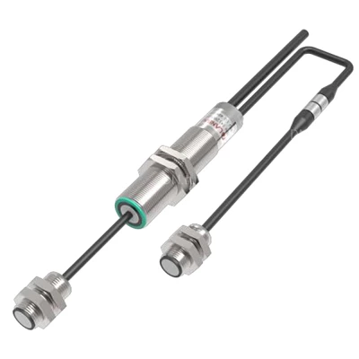 Датчик ультразвуковой LANBAO UR12-DC40D3NO двойного листа, расстояние срабатывания 20-40мм, тип выходного сигнала -  трехпроводной NPN, кабель PVC 2м, корпус - никелированная латунь, IP67